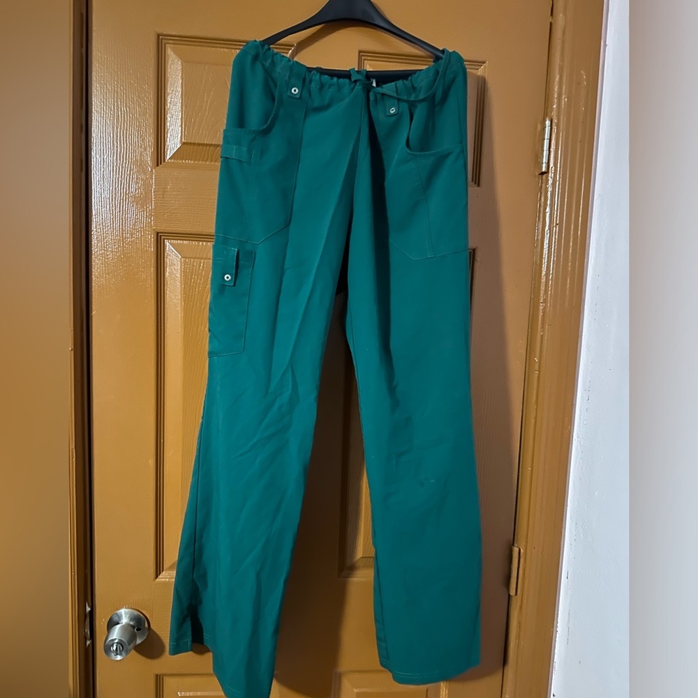 Hunter Green Scuba Scrub Bottoms - Medium Size